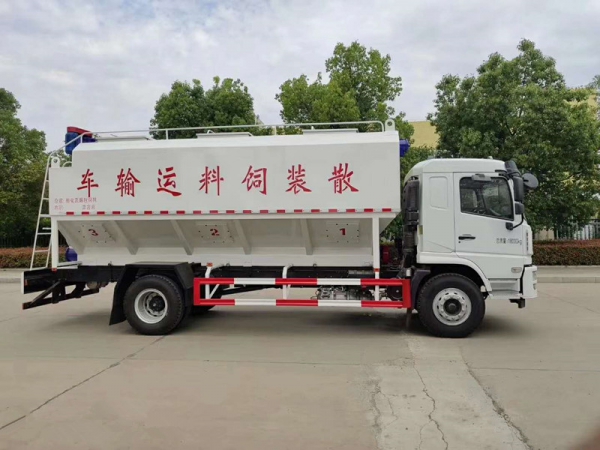 神綠SLV5182ZSLSX飼料車（陜汽軒德20方）